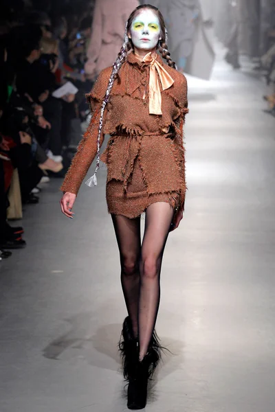 Look 23